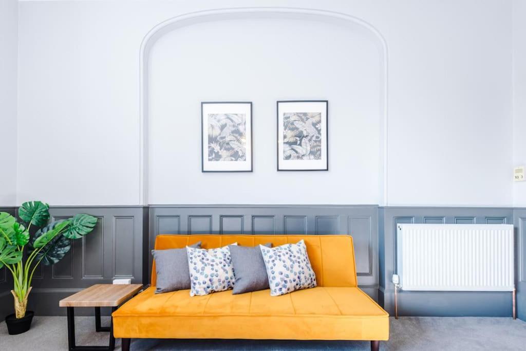 Supersized Studio In Chester Exterior foto